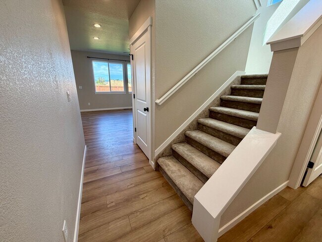 Building Photo - 1219 105th Avenue Ct