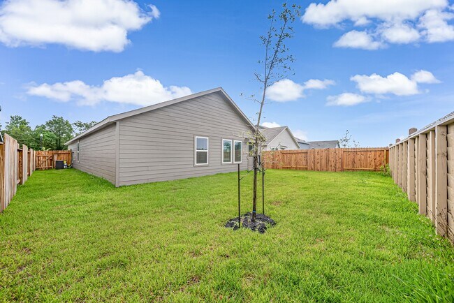 Building Photo - 25625 Rose Creek Dr