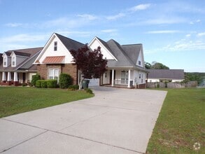 Building Photo - Southern Winds Drive