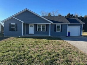 Building Photo - 427 Lansing Ln