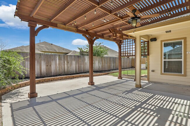 Building Photo - 9960 Cassowary Dr