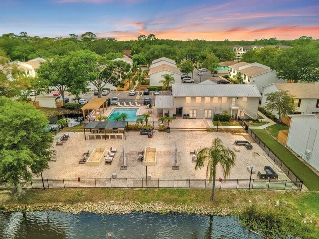 Building Photo - 13803 Heritage Club Dr