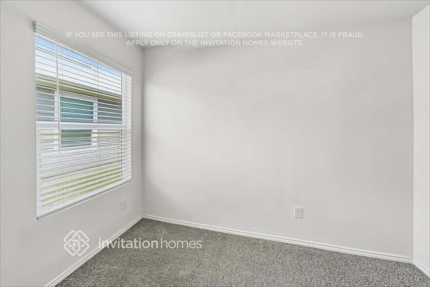 Building Photo - 5423 Longshadow Dr