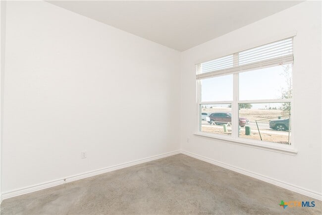 Building Photo - 3905 Hackberry Dr