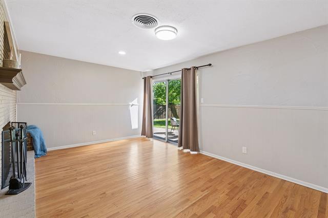 Building Photo - 3605 Jeanette Dr