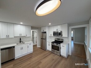 Building Photo - 72 6th St