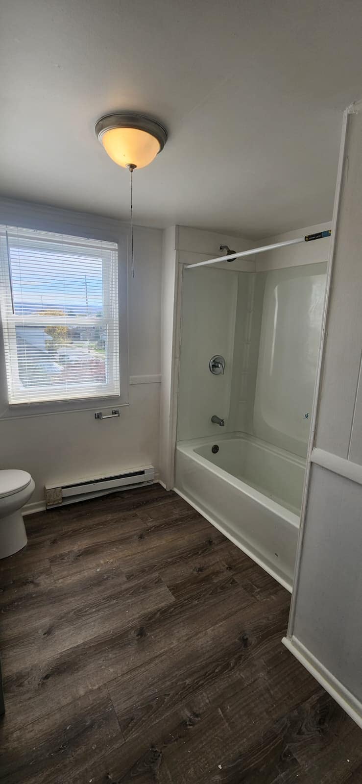 Building Photo - 197 Roosevelt St