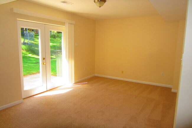 Building Photo - Fabulous Detached Home in Robinson HS Pyramid!!