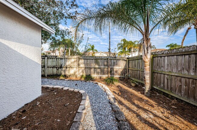 Building Photo - 11502 Glenmont Dr