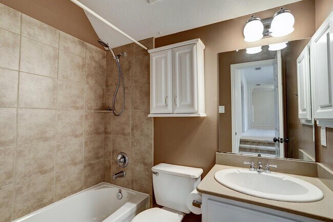 Building Photo - 62 Marquise Oaks Pl