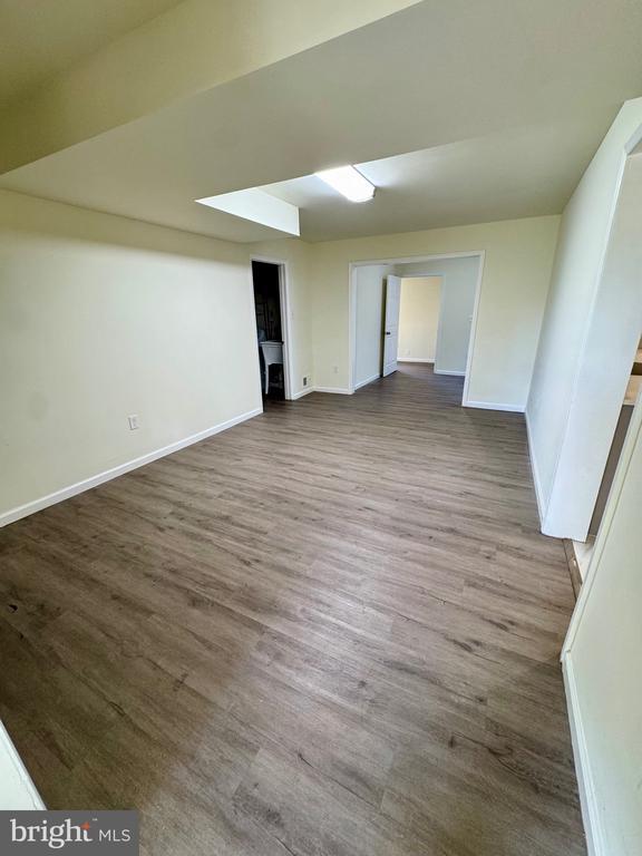 Building Photo - 1040 Springhill Way