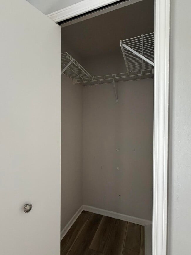 Building Photo - 4101 Rolling Meadow Ln