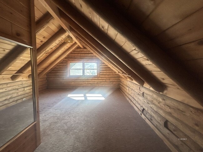 Building Photo - Quaint Log Mountain Cabin for Rent