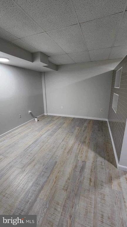 Building Photo - 7255 Moss Ln