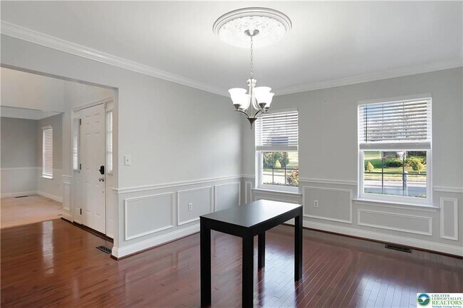 Building Photo - 202 McNair Cir