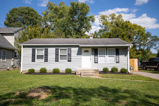 Primary Photo - 603 Plainview Ave