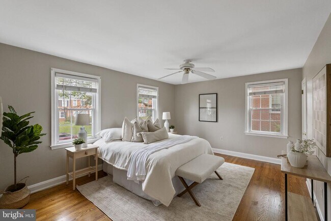 Building Photo - 1541 Doxbury Rd