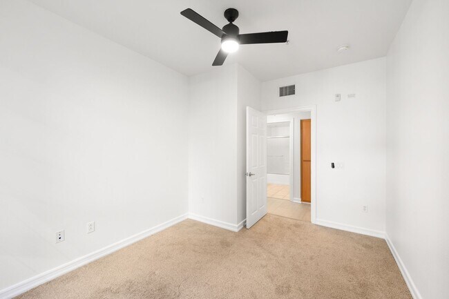 Building Photo - East Village 2 Bedroom at Union Square! 2 Parking Spaces!