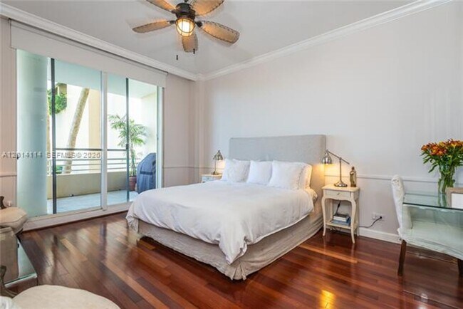 Building Photo - 888 Brickell Key Dr