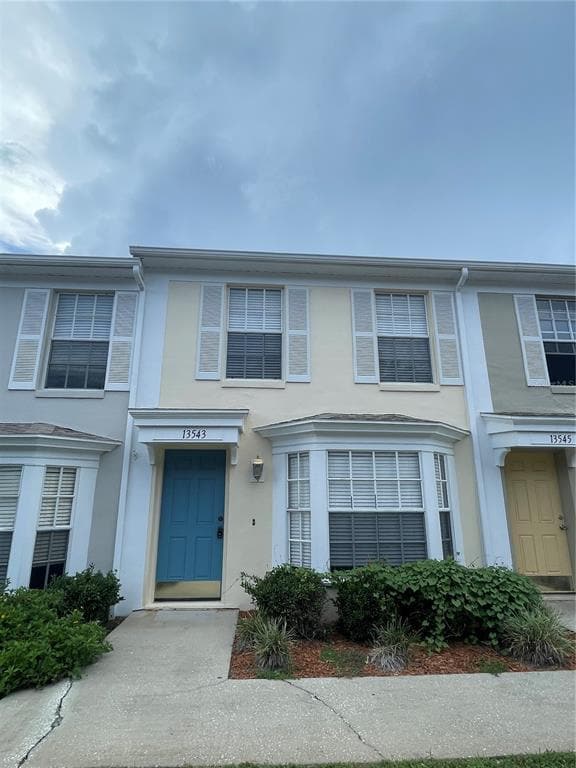 Building Photo - 13543 Embassy Park Ct