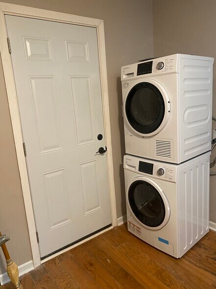 Washer/Dryer (included w./ Cost) - 420 Cardigan Cir SW