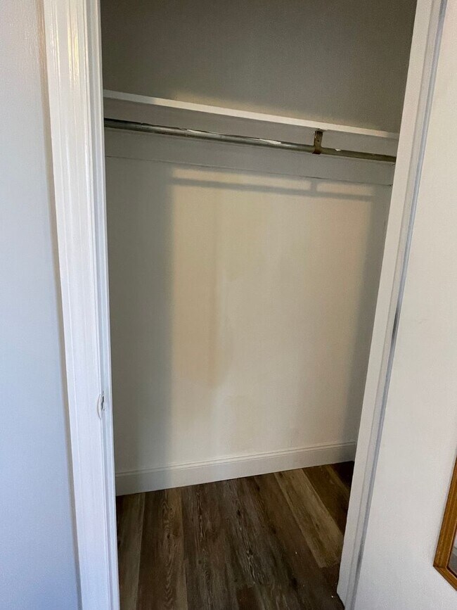 Building Photo - 121 N 16th St