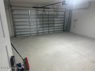 Building Photo - 1843 Middlebury Drive