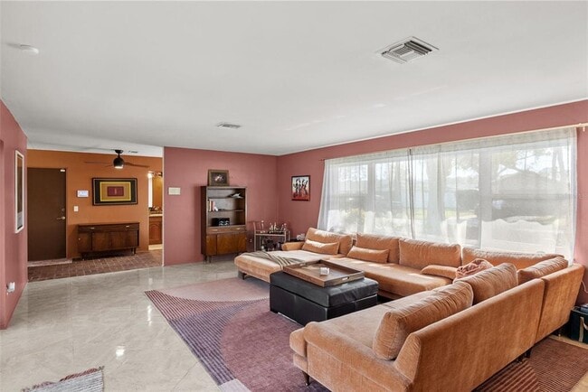 Building Photo - 1191 87th Ave N