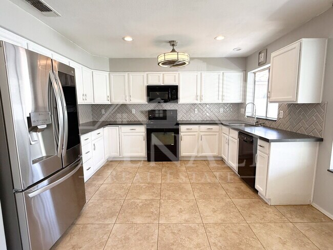 Building Photo - 4431 E Badger Way