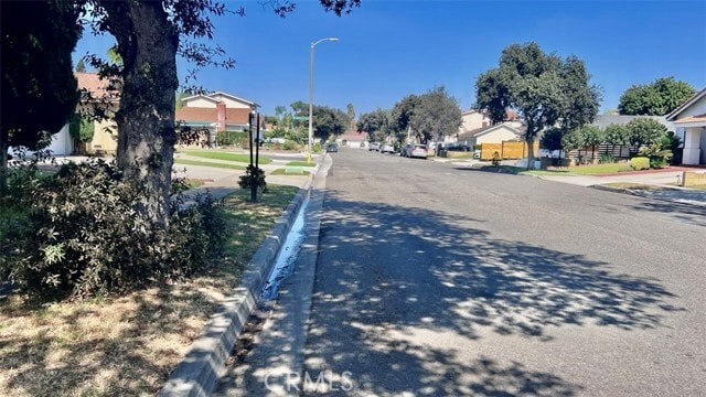 Building Photo - 18513 Jeffrey Ave