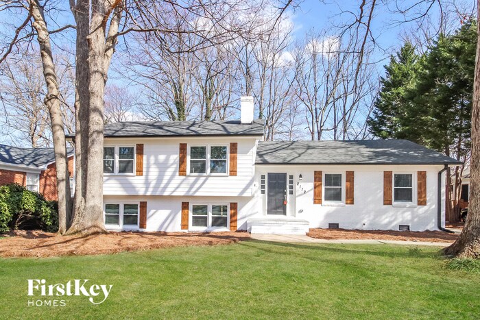 Primary Photo - 2112 Pebble Dr