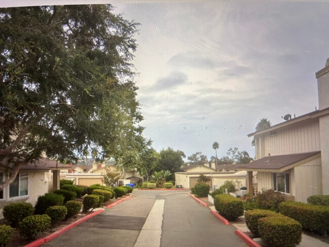 Building Photo - 3604 Harvard Dr