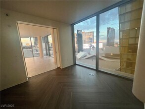 Building Photo - 3726 S Las Vegas Blvd