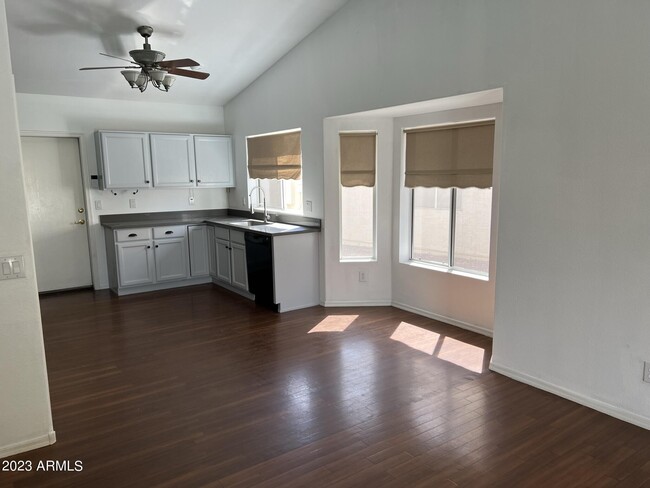 Building Photo - 8 W Marco Polo Rd