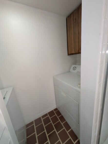 Building Photo - 1713 Park Meadows Dr