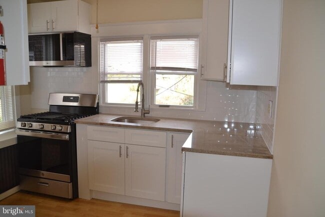 Building Photo - 243 Coverly Rd