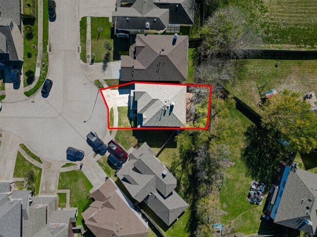 Building Photo - 3006 Palace Oaks Dr