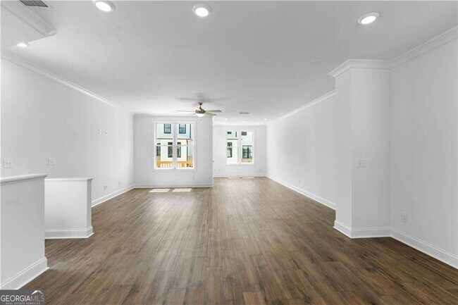 Building Photo - 5440 Howington Ct