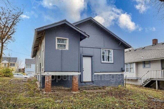 Building Photo - 4109 Monroe Ave