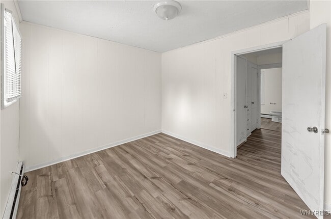 Building Photo - 8511 Sheridan Dr
