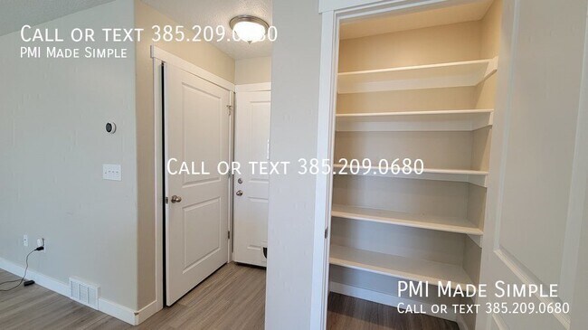 Building Photo - 328 Grassland Dr