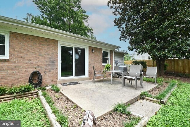 Building Photo - 13703 Pennsboro Dr