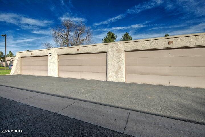 Building Photo - 7001 N Via Camello del Sur