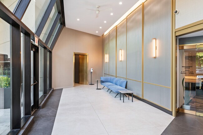 Building Photo - 345 W Fullerton Pkwy