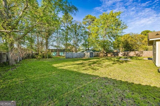 Building Photo - 132 N Woodvalley Dr