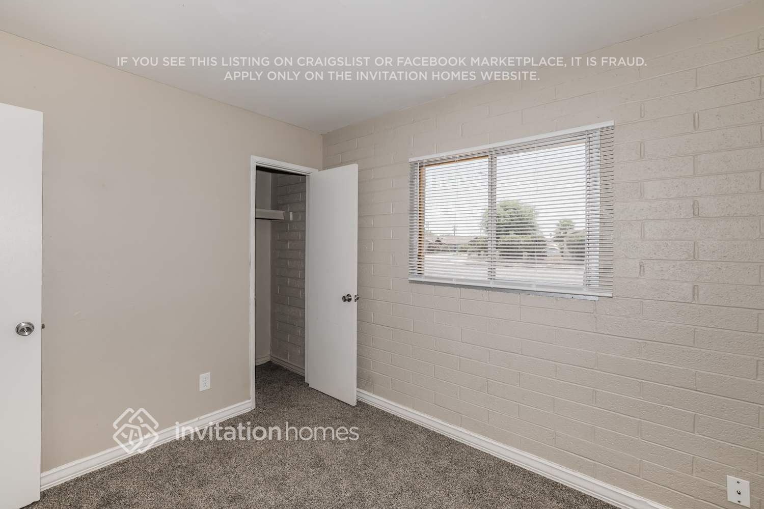Building Photo - 17043 N 15th Ave