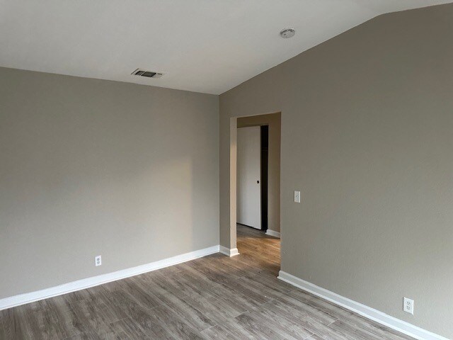 Building Photo - Stockton 3 Bedroom, 2 Bathroom, plus Bonus Room Home