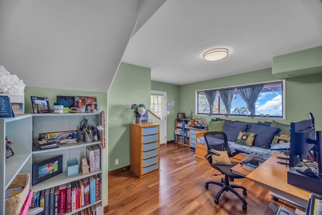 Building Photo - Kula Serenity – Flexible Long-Term Rental with Ocean & Mountain Vistas