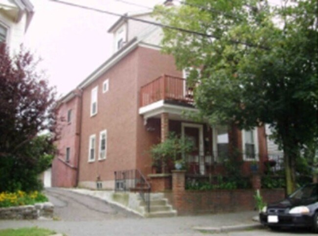 Building Photo - 2-Bed + 2-Bath with Garage Parking West Newton