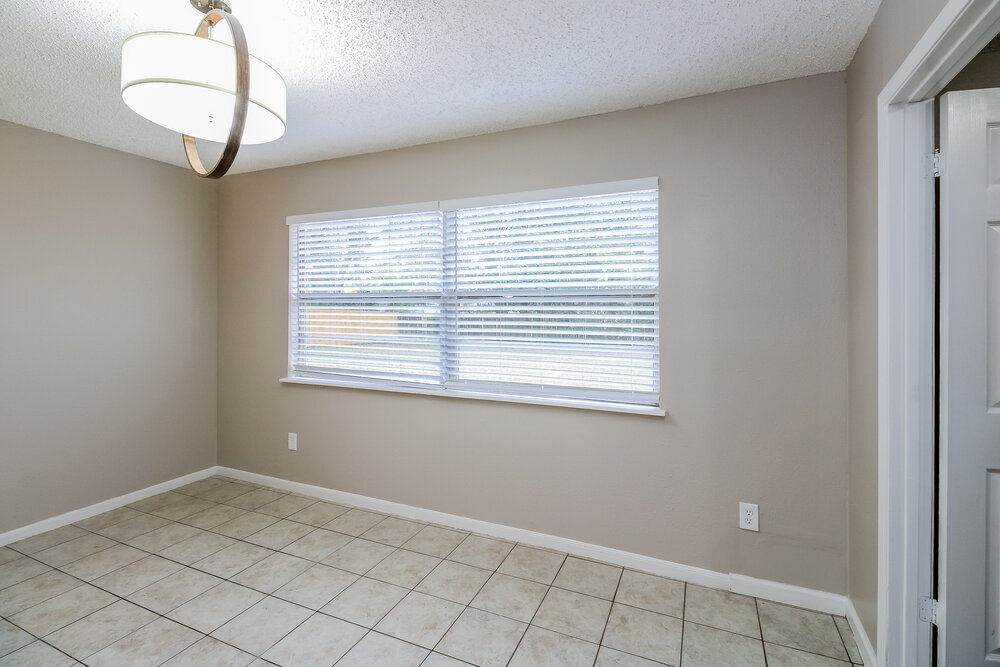 Building Photo - 2514 Arlex Dr E